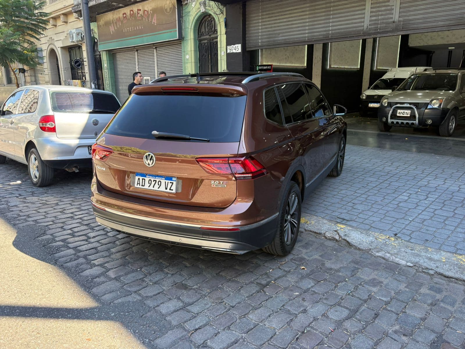 Volkswagen Tiguan — foto 1